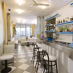 Walter Hotel